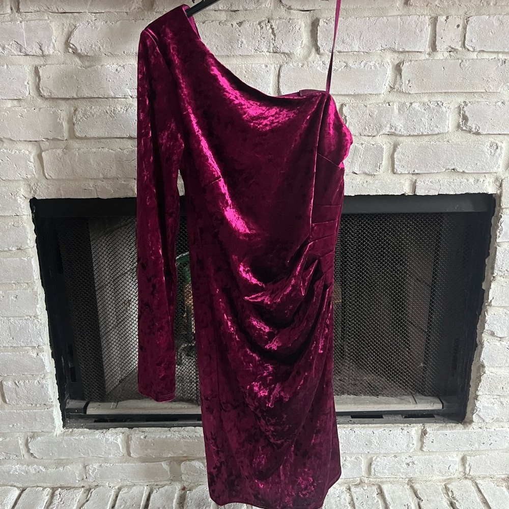Eliza J velvet maroon dress size 4